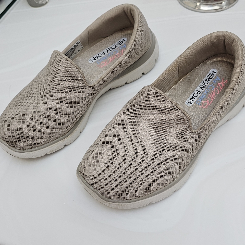 Skechers Taupe Slip-On Shoes with memory foam insoles - size 7.5
